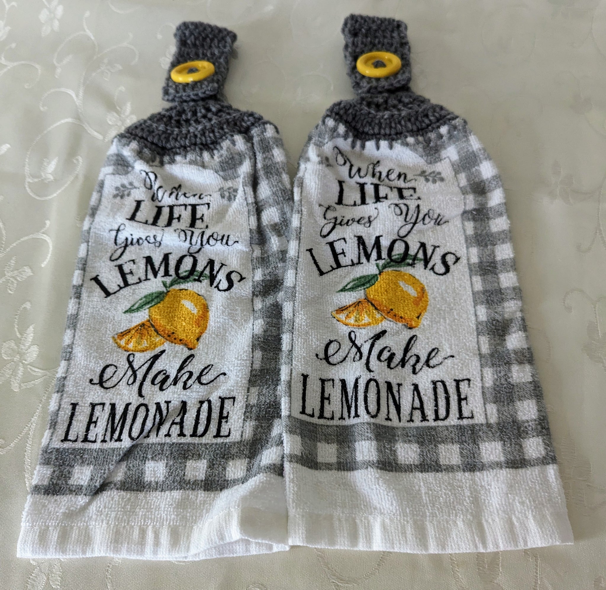 Hanging Towels - Lemons - "When Life Gives You Lemons, Make Lemonade" - Set of 2