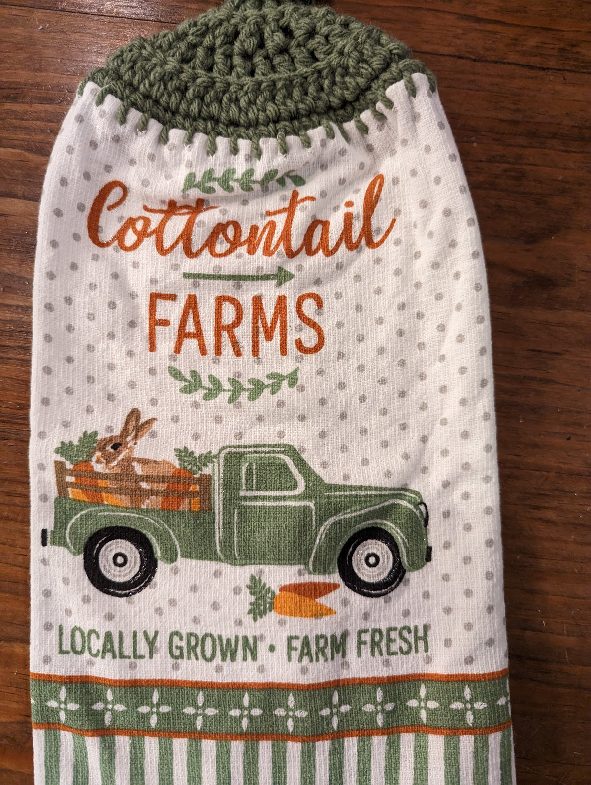 Hanging Towels - "Cottontail Farms", "Locally Grown", "Farm Fresh" - Set of 2