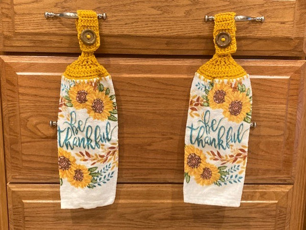 Fall/Thanksgiving Hanging Towels - "Be Thankful" with Brown Buttons - Set of 2